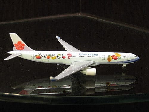 中華航空 A330-300水果彩繪機
