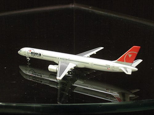 西北航空 B757-300