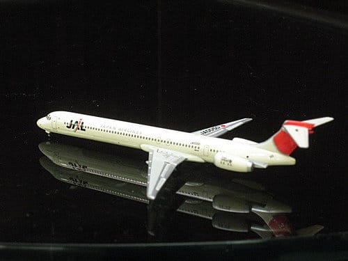日本航空 MD-90
