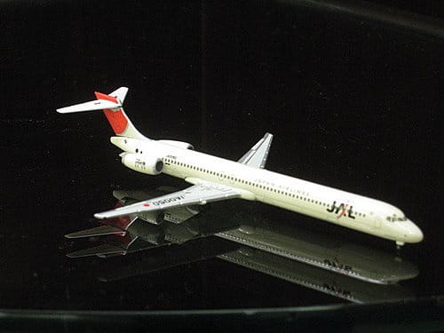 日本航空 MD-90