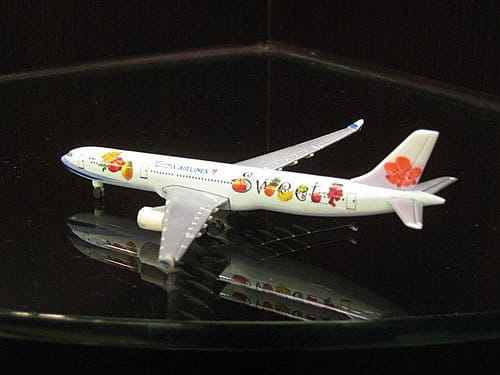中華航空 A330-300水果彩繪機