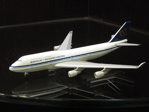 華信航空 B747-400