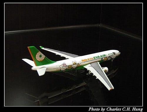 長榮航空 A330-200 Hello Kitty二代彩繪機 - 第5張圖 長榮航空 A330-200 Hello Kitty二代彩繪機