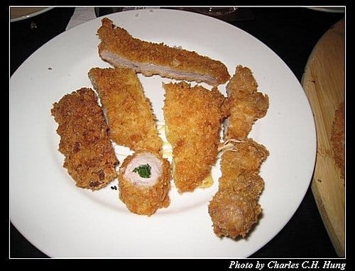 台北新店–抱飲抱食