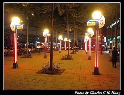 照亮捷運站?節能乎?環保乎? - 第6張圖 照亮捷運站?節能乎?環保乎?