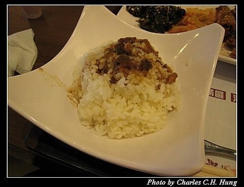 南投市–南投服務區美食街