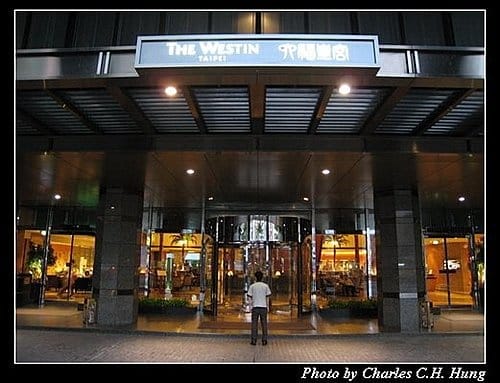 台北市–六福皇宮東西燴