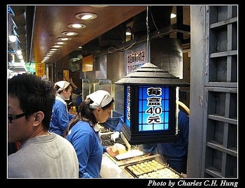 台中市–元旦的逢甲夜市