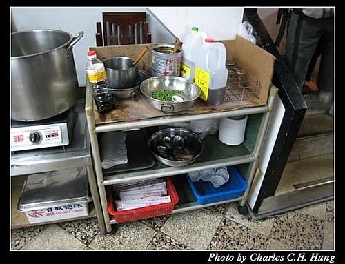 台北市–寧記麻辣毛肚火鍋店
