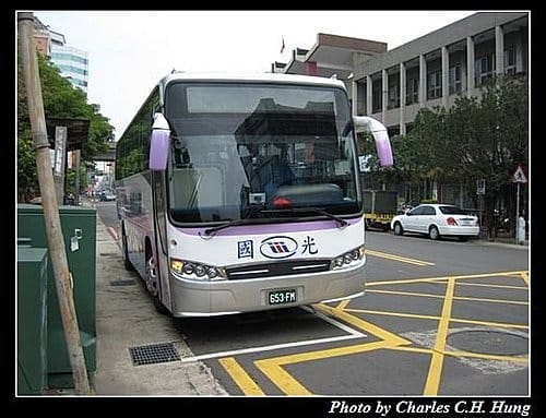 高鐵快捷公車