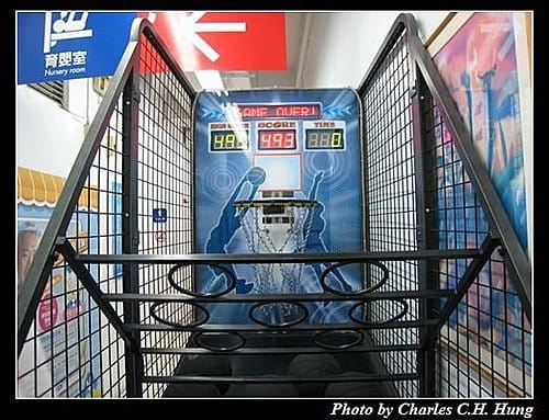 竹北家樂福投籃機