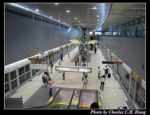 台北捷運內湖線初體驗（松山機場站）