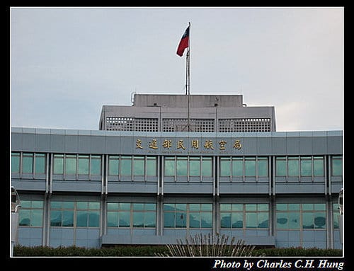 台北捷運內湖線初體驗（松山機場站）