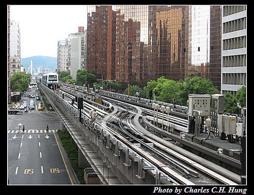 台北捷運內湖線初體驗（松山機場站）