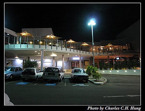 東澳好事多–Day 6–Holiday Inn夜拍