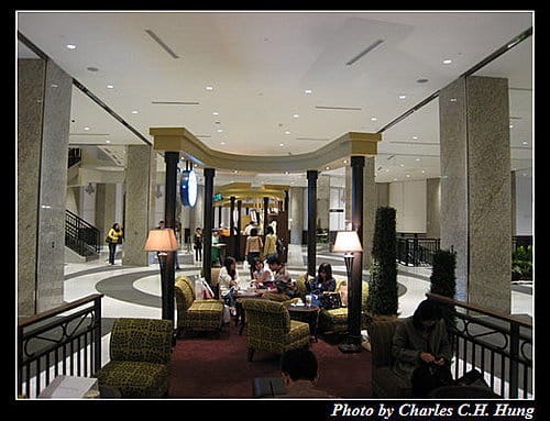 台北市–Starbucks 星巴克（BELLAVITA門市）