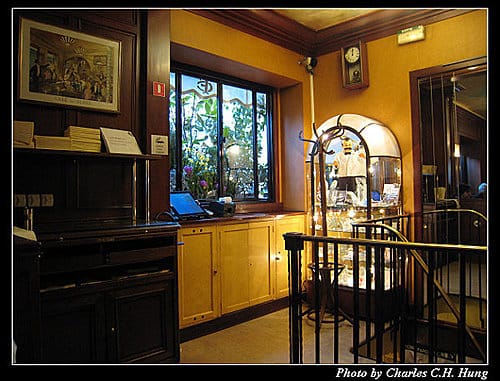 荷德比法–Day 7–巴黎左岸：Cafe de Flore 花神咖啡