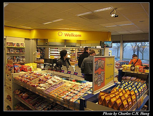 荷德比法–Day 8–高速公路休息區：Shell Shop
