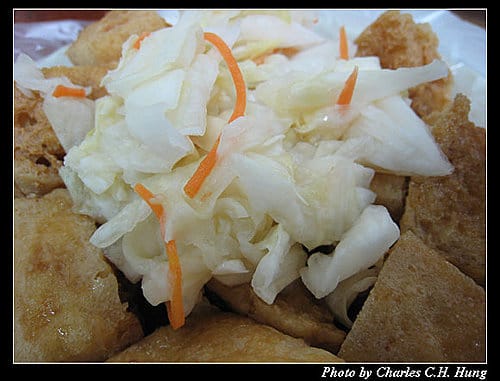 台北市–士林夜市：家鄉涼麵臭豆腐