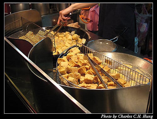 台北市–士林夜市：家鄉涼麵臭豆腐