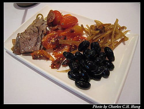 高雄市–饌巴黎國際百匯連鎖餐廳（高雄夢時代會館）