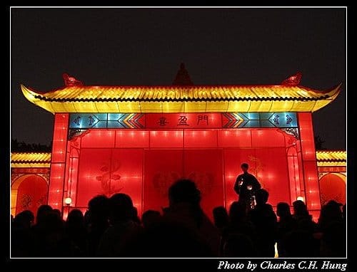 苗栗竹南–擠到爆卻很精彩的2011台灣燈會