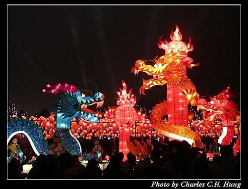 苗栗竹南–擠到爆卻很精彩的2011台灣燈會