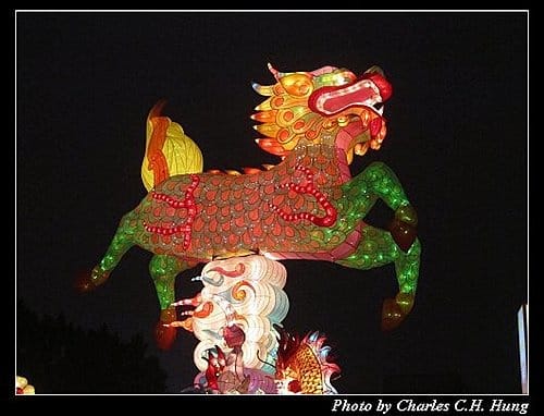 苗栗竹南–擠到爆卻很精彩的2011台灣燈會