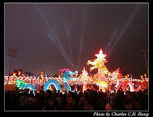 苗栗竹南–擠到爆卻很精彩的2011台灣燈會