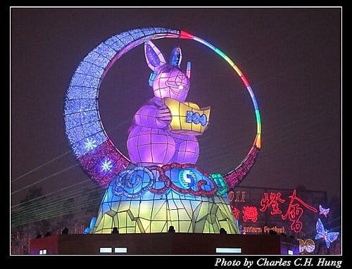 苗栗竹南–擠到爆卻很精彩的2011台灣燈會