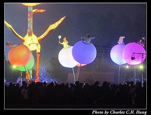 苗栗竹南–擠到爆卻很精彩的2011台灣燈會