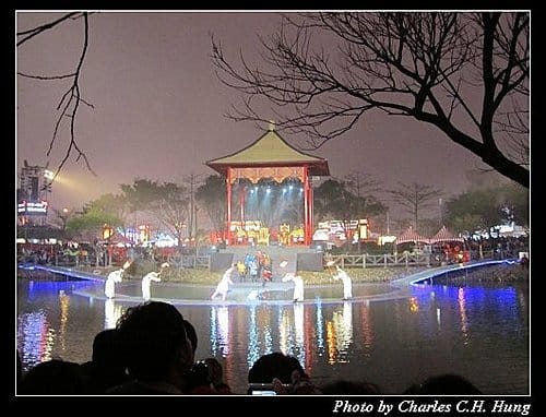 苗栗竹南–擠到爆卻很精彩的2011台灣燈會