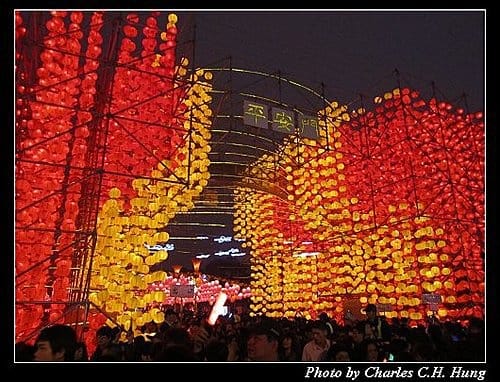 苗栗竹南–擠到爆卻很精彩的2011台灣燈會