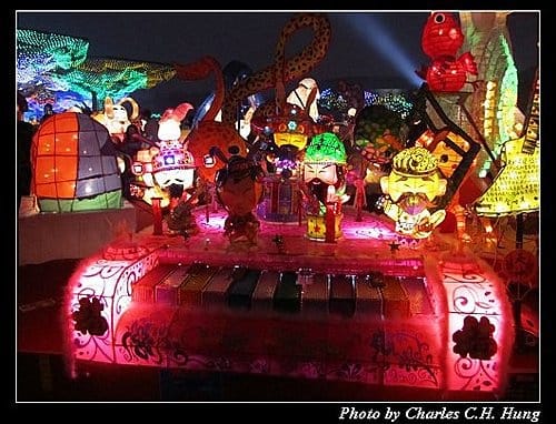 苗栗竹南–擠到爆卻很精彩的2011台灣燈會
