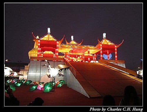苗栗竹南–擠到爆卻很精彩的2011台灣燈會