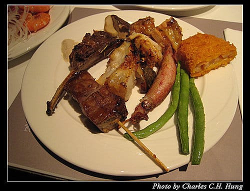 台北市–饗食天堂（京站店）