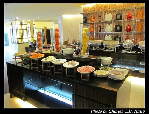 北越下龍灣–Day 2–NOVOTEL The Square 早餐