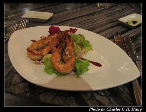 北越下龍灣–Day 4–晚餐：NINETEEN 11 RESTAURANT & BAR – HANOI OPERA HOUSE