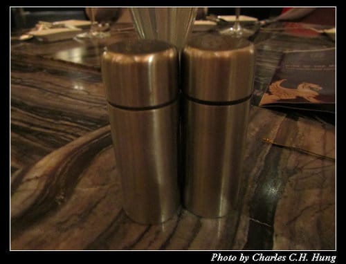 北越下龍灣–Day 4–晚餐：NINETEEN 11 RESTAURANT & BAR – HANOI OPERA HOUSE