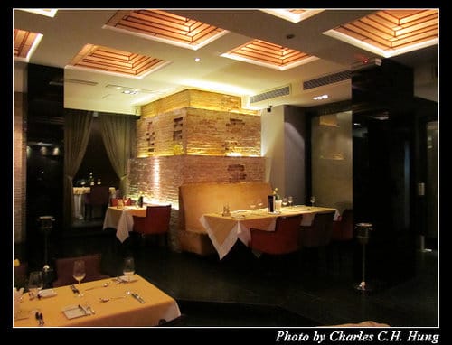 北越下龍灣–Day 4–晚餐：NINETEEN 11 RESTAURANT & BAR – HANOI OPERA HOUSE