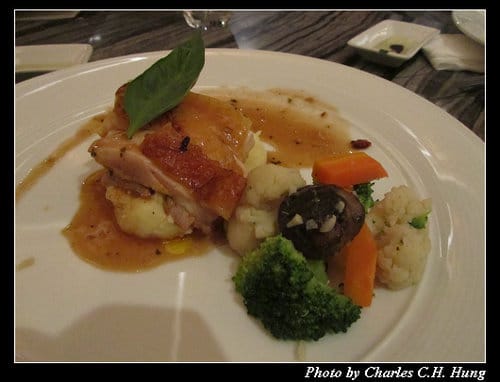 北越下龍灣–Day 4–晚餐：NINETEEN 11 RESTAURANT & BAR – HANOI OPERA HOUSE