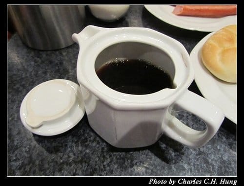 奧地利捷克–Day 5–飯店早餐：Café de Paris