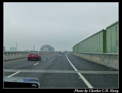 漫步在雲端–國道一號五股楊梅高架橋（五楊高架）行駛記實