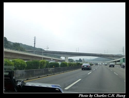 漫步在雲端–國道一號五股楊梅高架橋（五楊高架）行駛記實