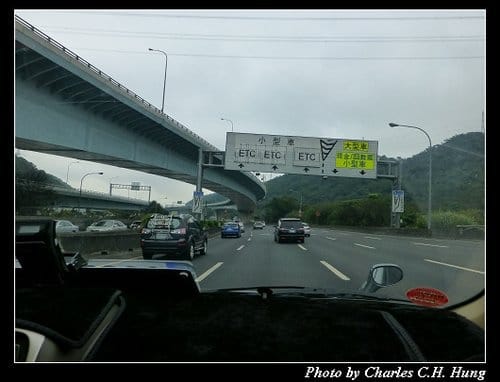 漫步在雲端–國道一號五股楊梅高架橋（五楊高架）行駛記實