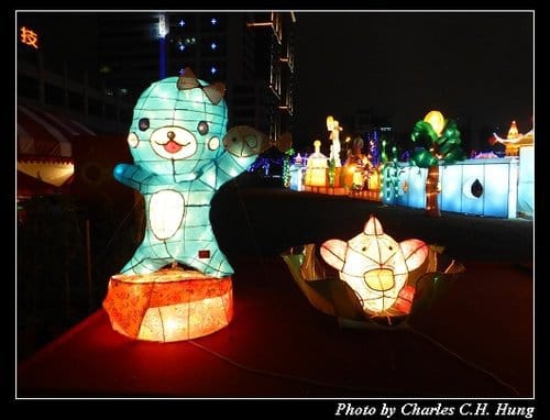 新竹竹北–2013臺灣燈會SHE踩街表演（遊燈會 趴特兔）
