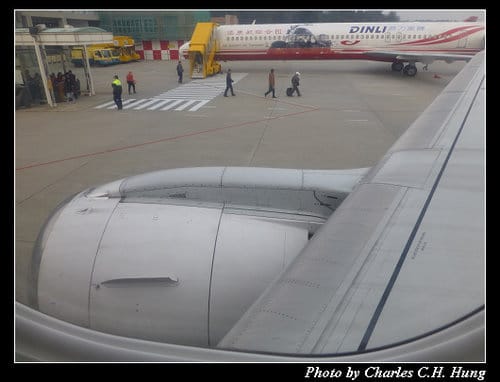 華信航空 ERJ-190 初體驗