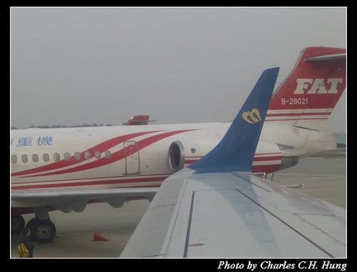 華信航空 ERJ-190 初體驗