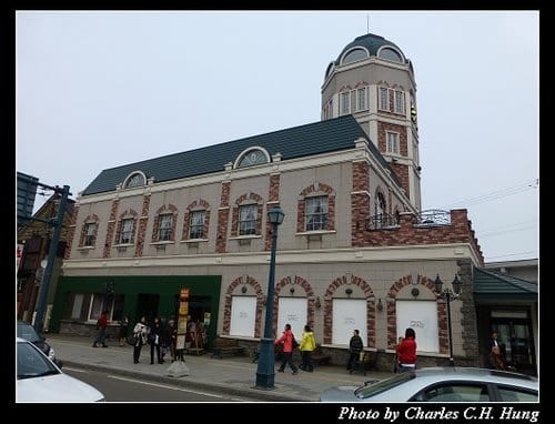 晚冬北海道–Day 2–小樽堺町通散策（LeTAO、北一硝子工藝館、六花亭、北菓樓、小樽オルゴール堂、古老蒸氣鐘、銀の鐘）