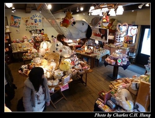 晚冬北海道–Day 2–小樽堺町通散策（LeTAO、北一硝子工藝館、六花亭、北菓樓、小樽オルゴール堂、古老蒸氣鐘、銀の鐘）